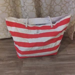 New York and Company Tote